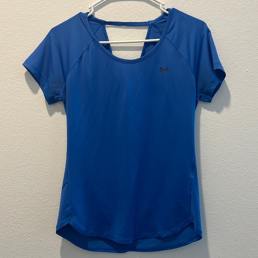 Under Armour athletic short sleeve shirt